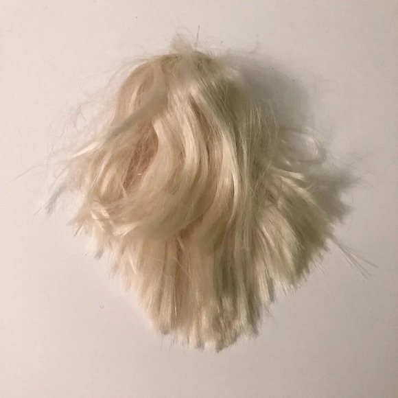 Liv Doll Sophie with Blonde Wig Articulated Doll - Picture 16 of 16